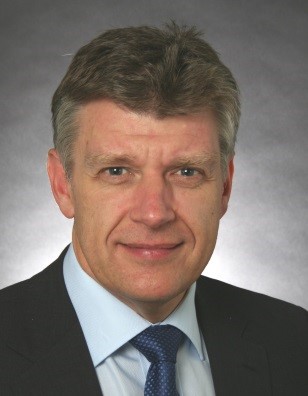 Dr Ralf Braune